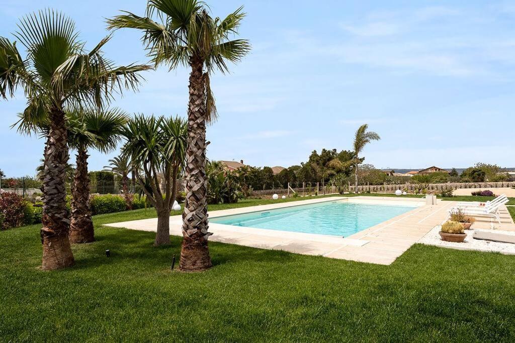 Villa Paradiso With Private Pool, Bbq Area, Huge Garden And Free Parking Modica Eksteriør billede